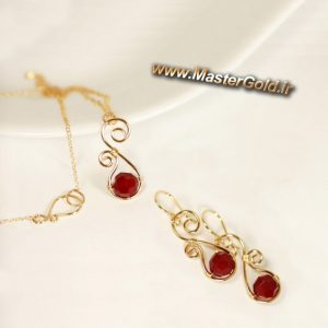 گردن آویز و گوشواره نقش اسلیمی